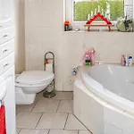 Ferienhaus 2 Bedroom Stunning In