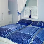 Ferienhaus 2 Bedroom Stunning In Bruenlos