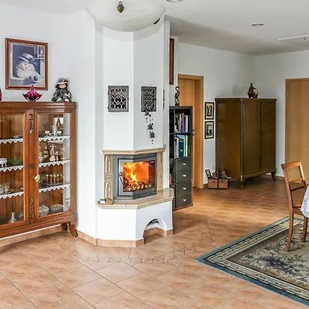 2 Bedroom Stunning In Ferienhaus