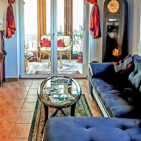 2 Bedroom Stunning In